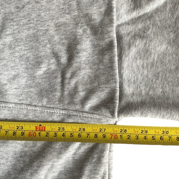 Women’s UGG gray Sweatshirt 1X/2X - Picture 10 of 12